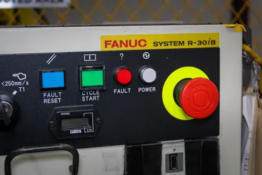 How to Operate Fanuc Robots: Programming & Interface Guide