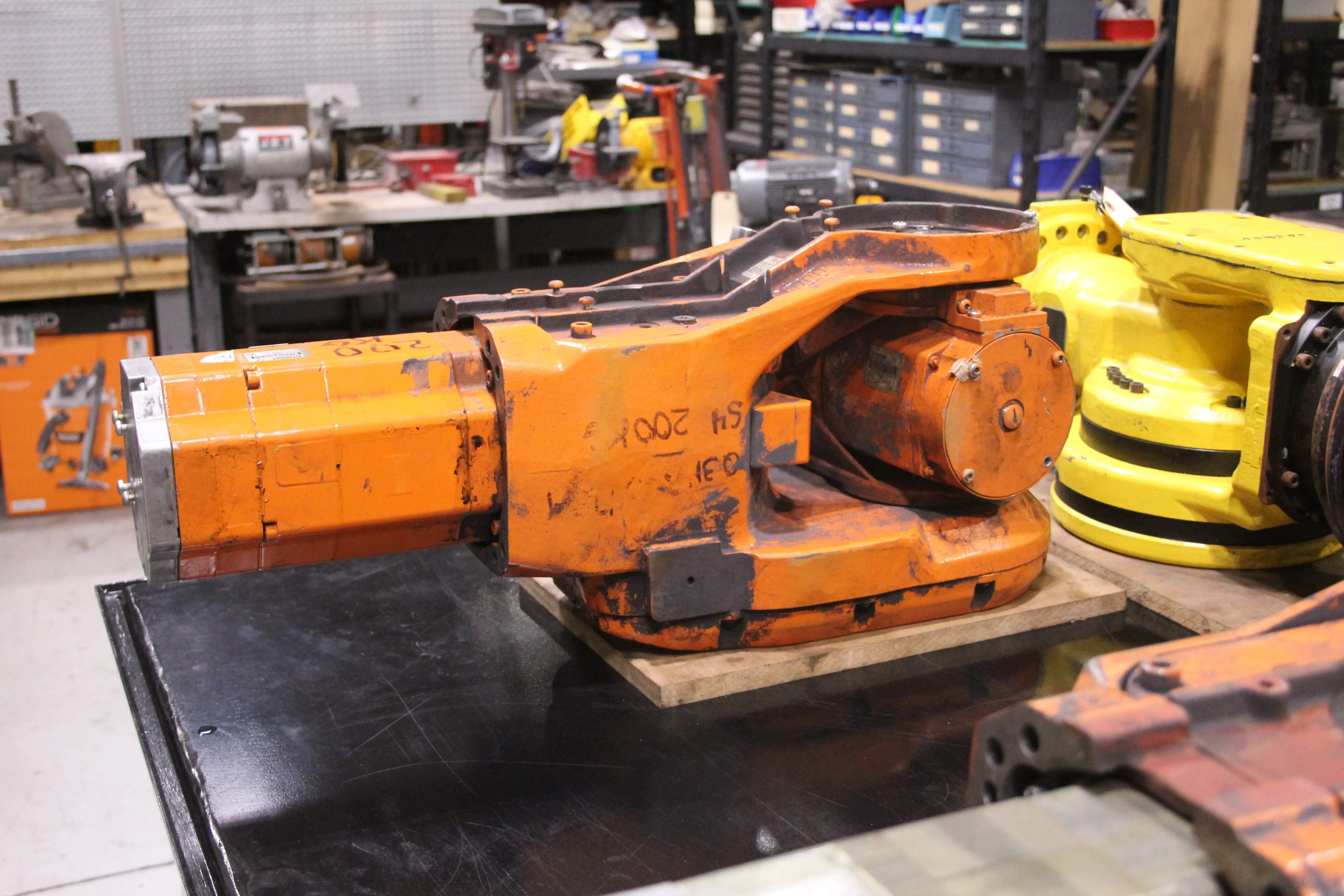 Protect Your Productivity: Common Signs of Robot Wrist Wear