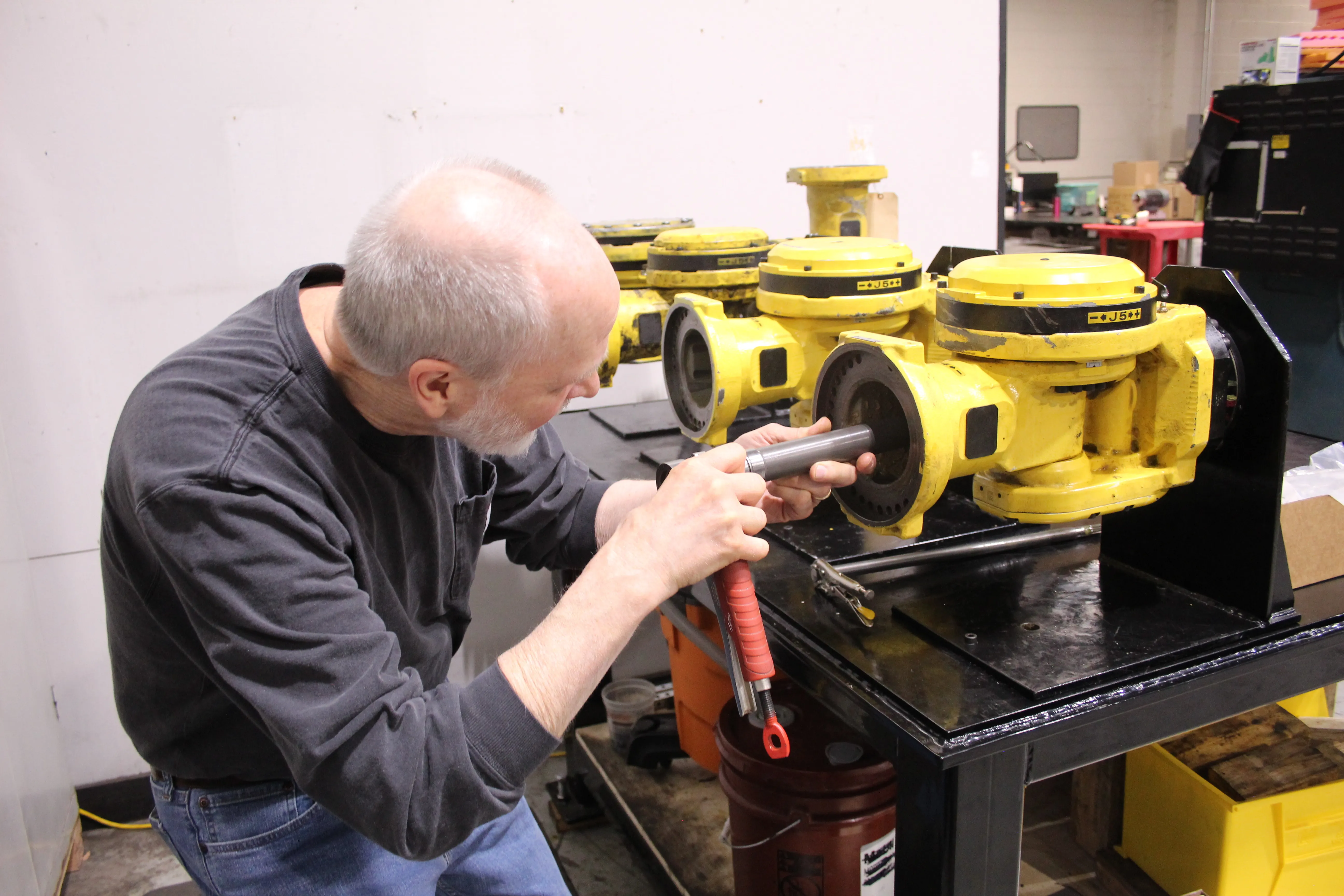 Meeting Industry Standards: Quality Assurance in Refurbished Fanuc Robots