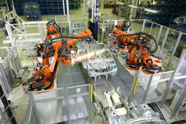 How Toyota uses automation and industrial robots to improve processes