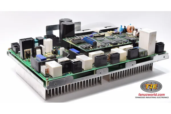 A06B-6105-H002 FANUC RJ3IB 6 AXIS SERVO DRIVE