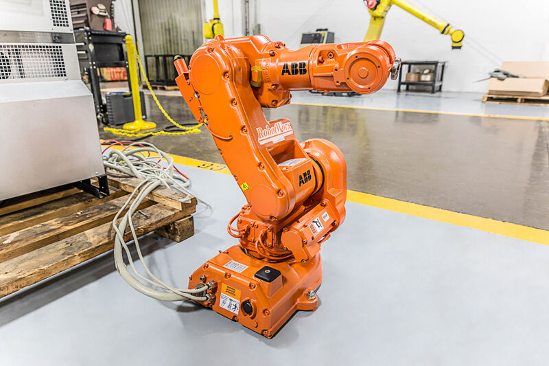 ABB IRB 140 Robot Robot | Robots.com